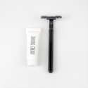 SHAVING KIT (WHITE RAZOR & SHAVING CREAM 10GMS)